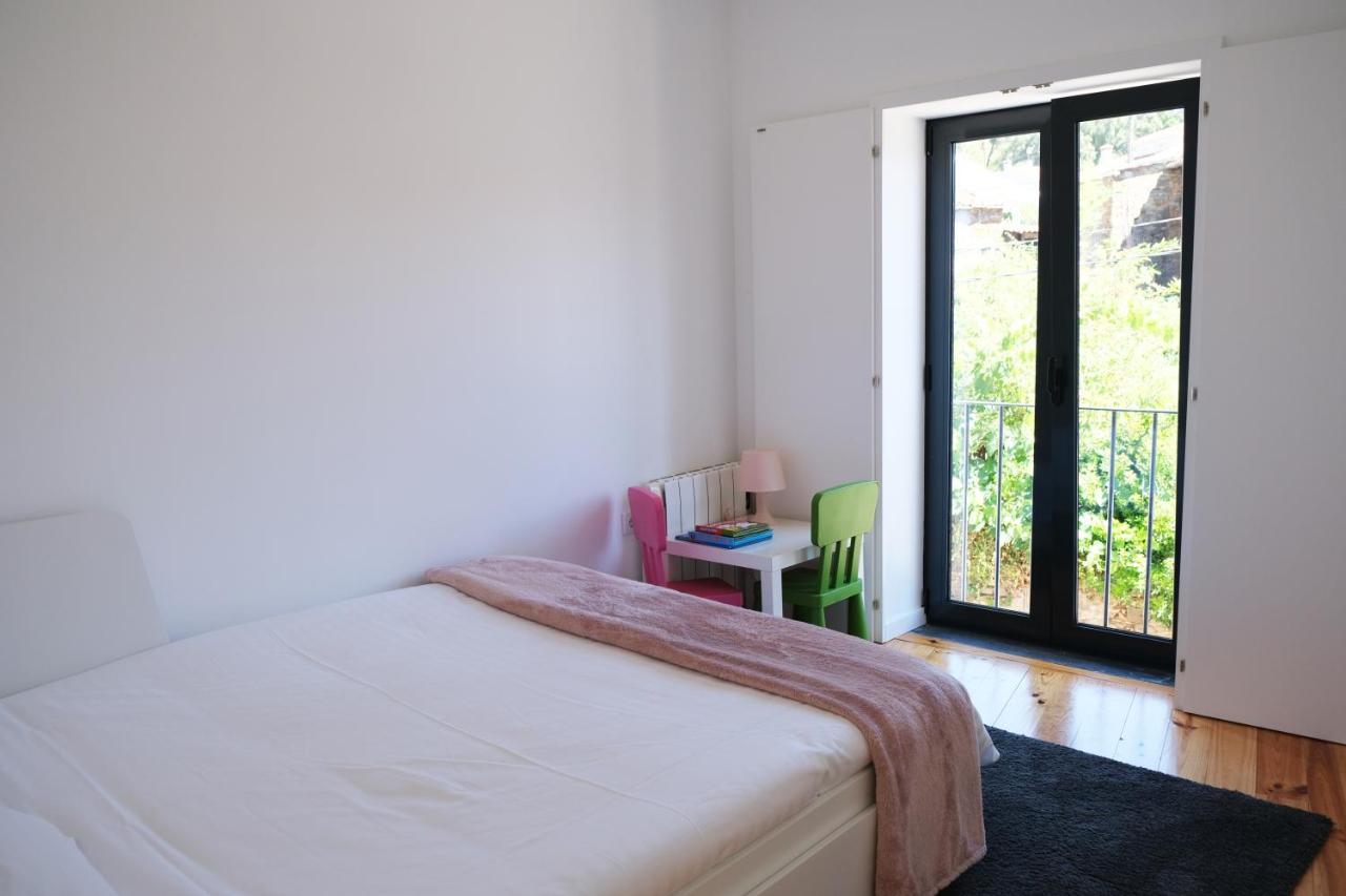 Casa Da Ribeira Guesthouse Cha de Alvares Екстер'єр фото
